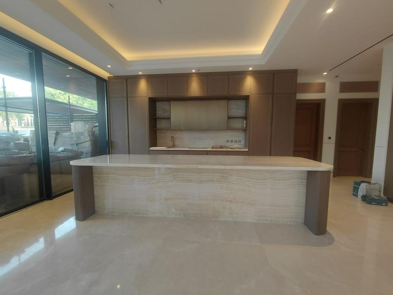 Ceiling & Partition